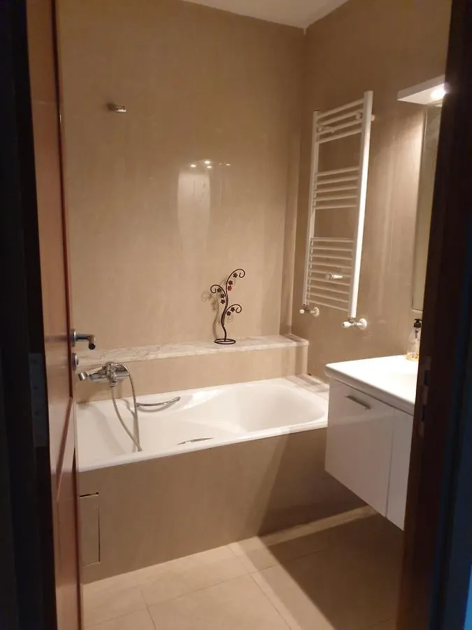 Bright Two Bedroom Apartment Lac2 Tunis Tunisia